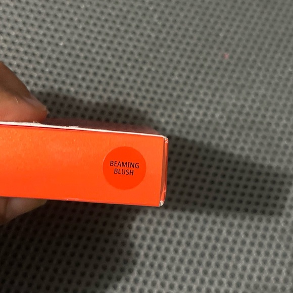 Mac Limited Edition packaging Lunar New Year highlighter in Beaming Blush - Picture 5 of 7